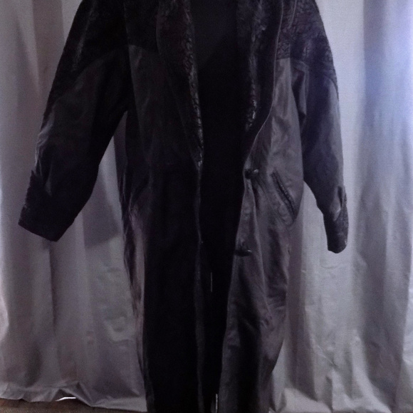 Outbrook Leather Trench Coat. - Picture 2 of 6